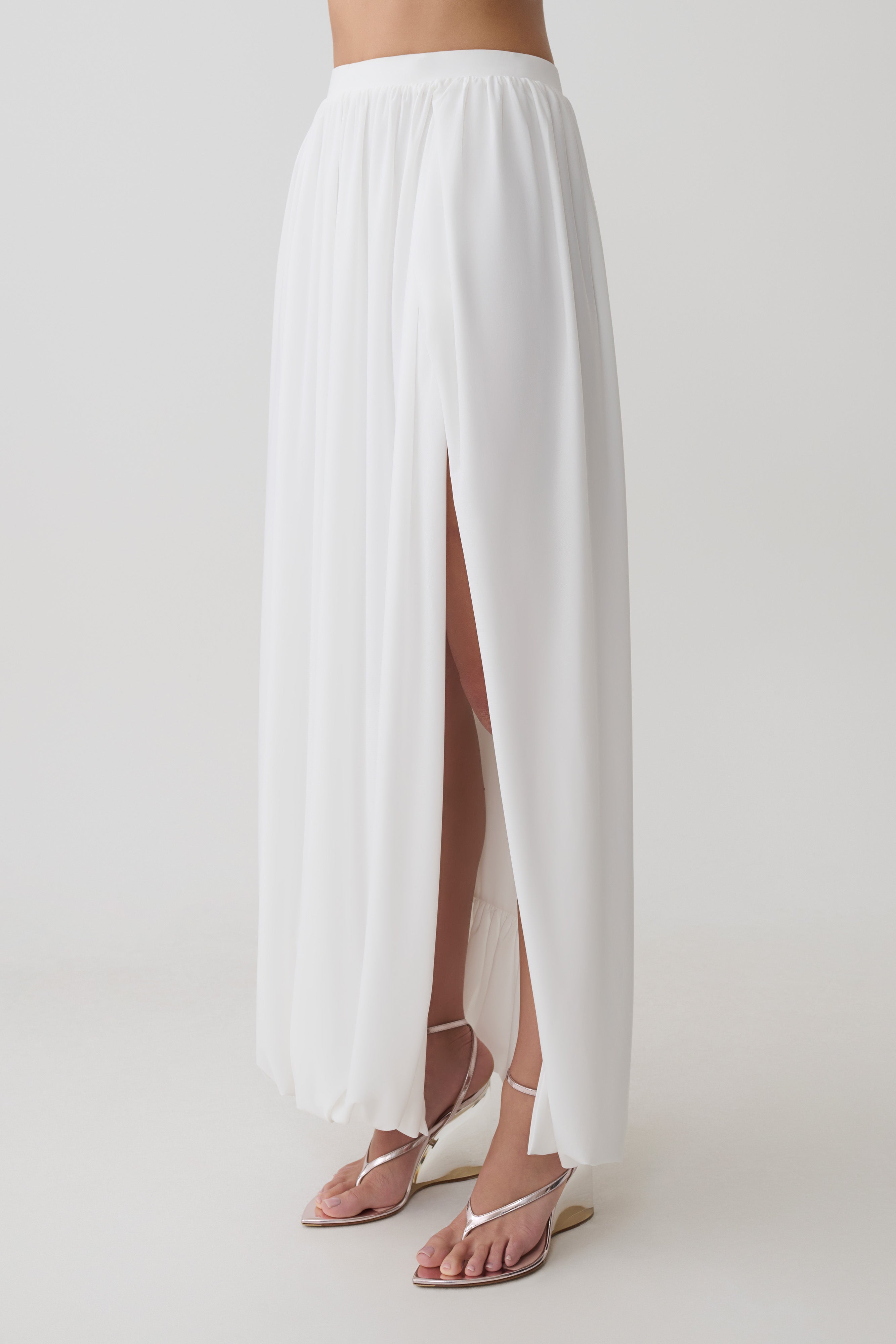 Banks Bubble Hem Midi Skirt - White