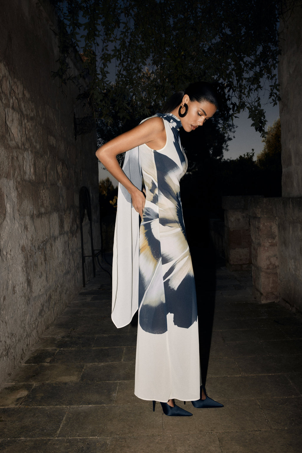 Dakota Chiffon Maxi Dress With Scarf - Ivory Oversized Floral Print
