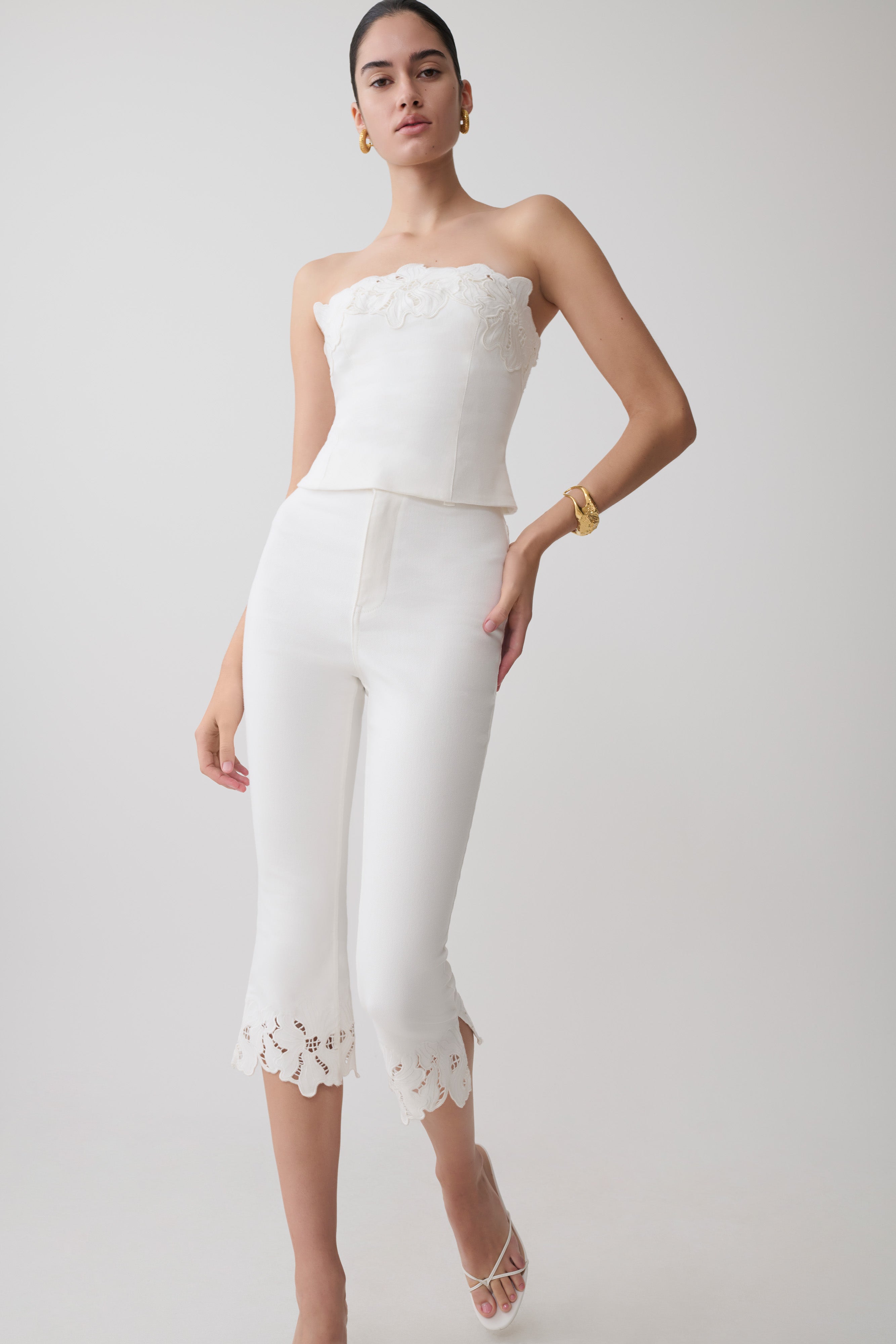Tillie Flower Embroidery Denim Capris - White