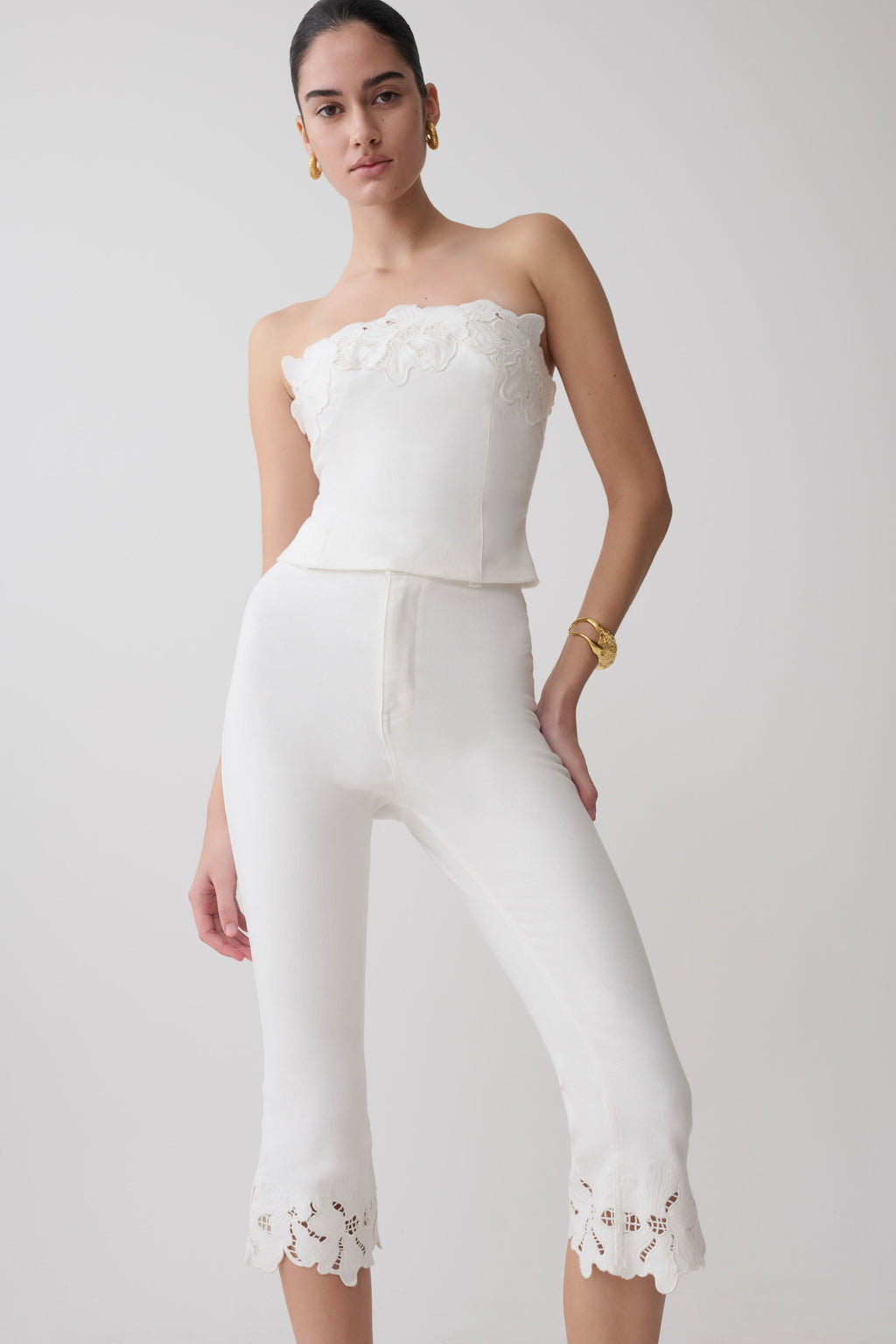 Tillie Flower Embroidery Denim Capris - White
