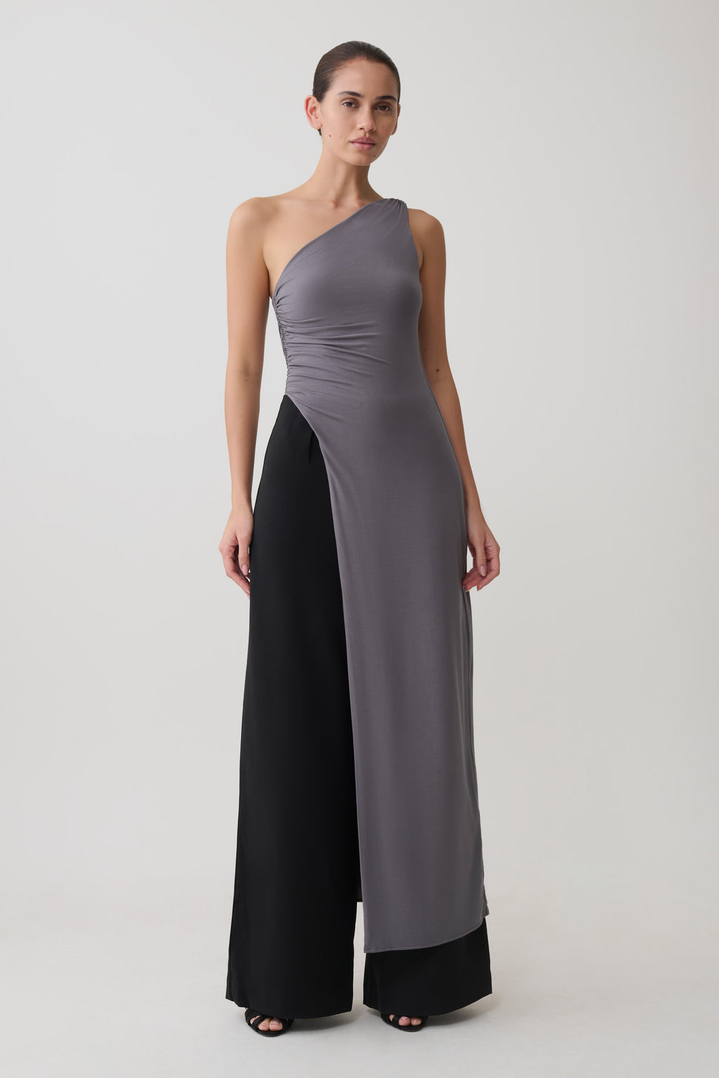Coriona Long Line Top With Front Cut Out - Grey