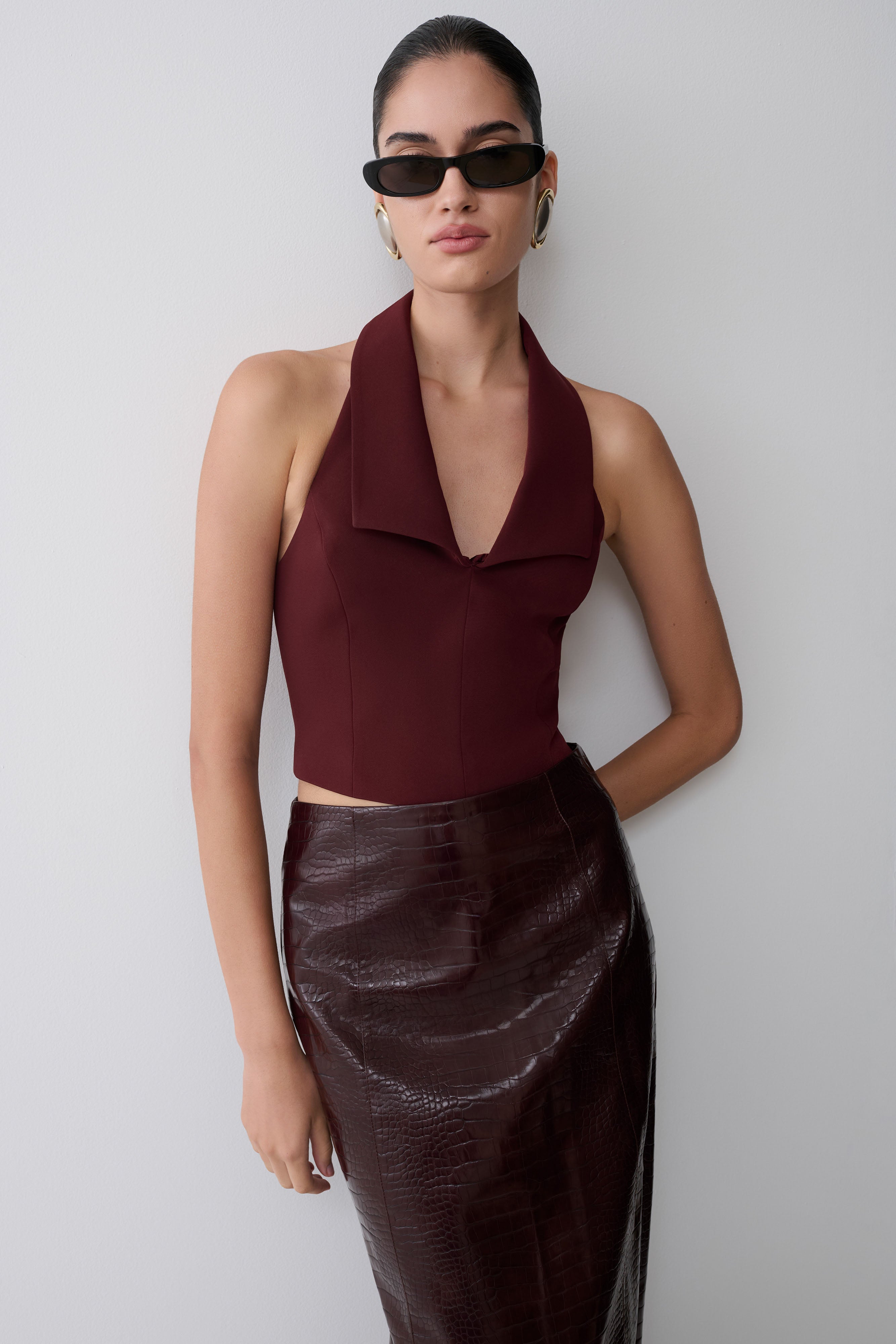 Calla Collared Sleeveless Halter Top - Merlot
