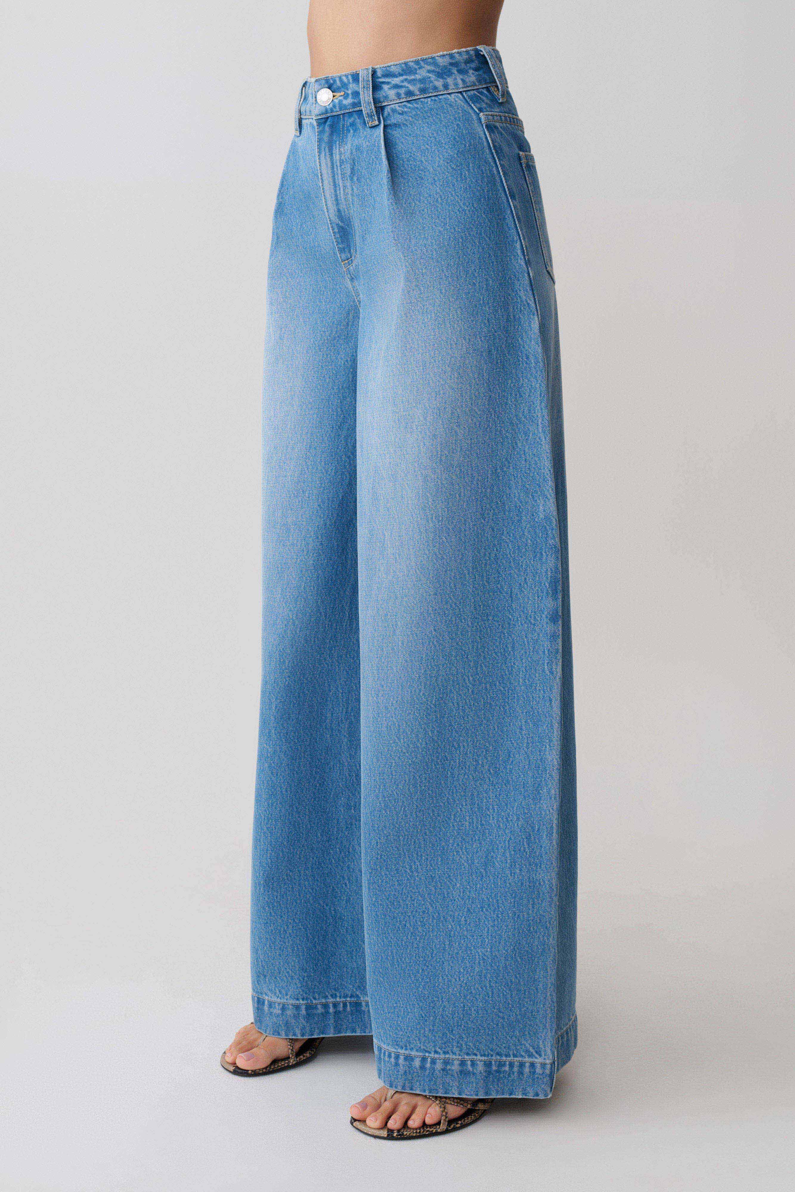 Bobby Oversized Jean With Front Pleat - Summer Blue