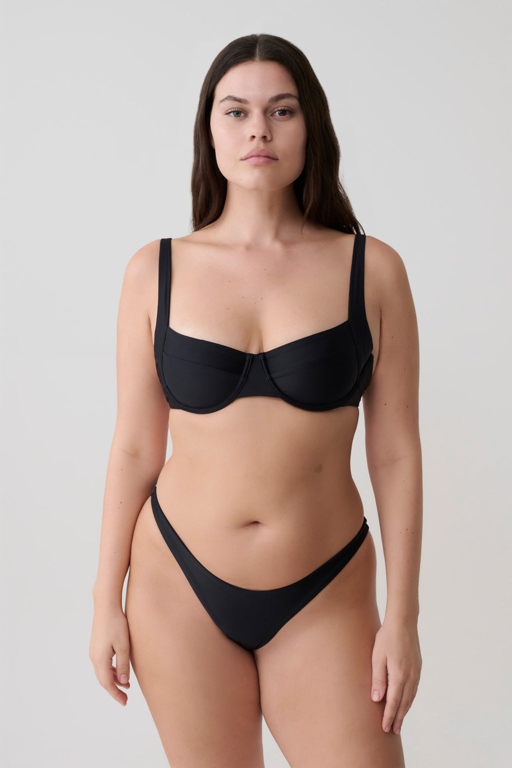 Abra Underwire Apex Bikini Top - Black