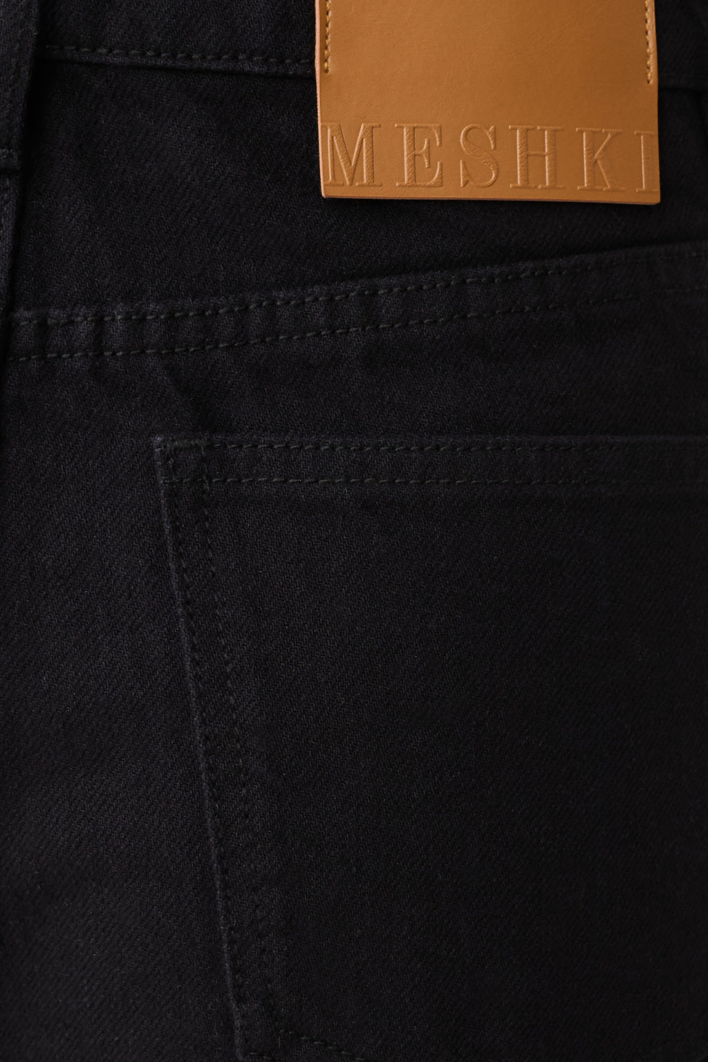 Bobby Oversized Jean With Front Pleat - Black