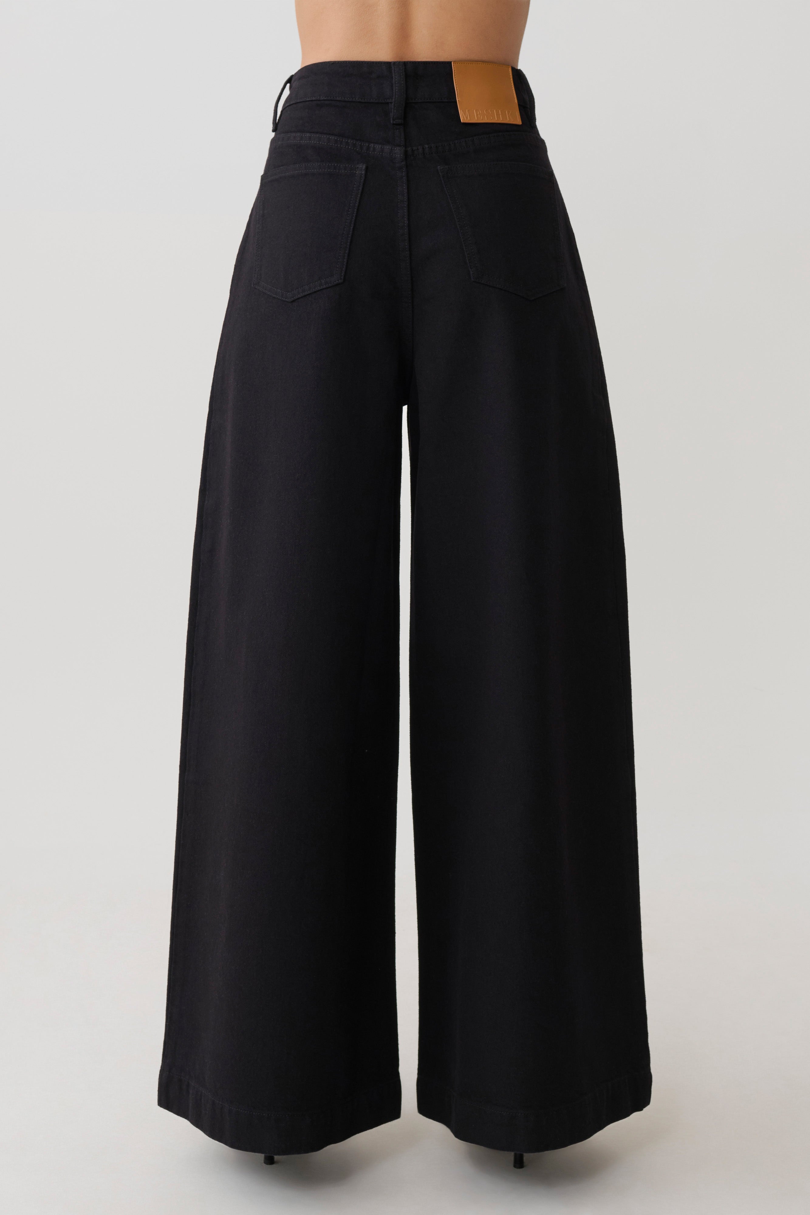 Bobby Oversized Jean With Front Pleat - Black