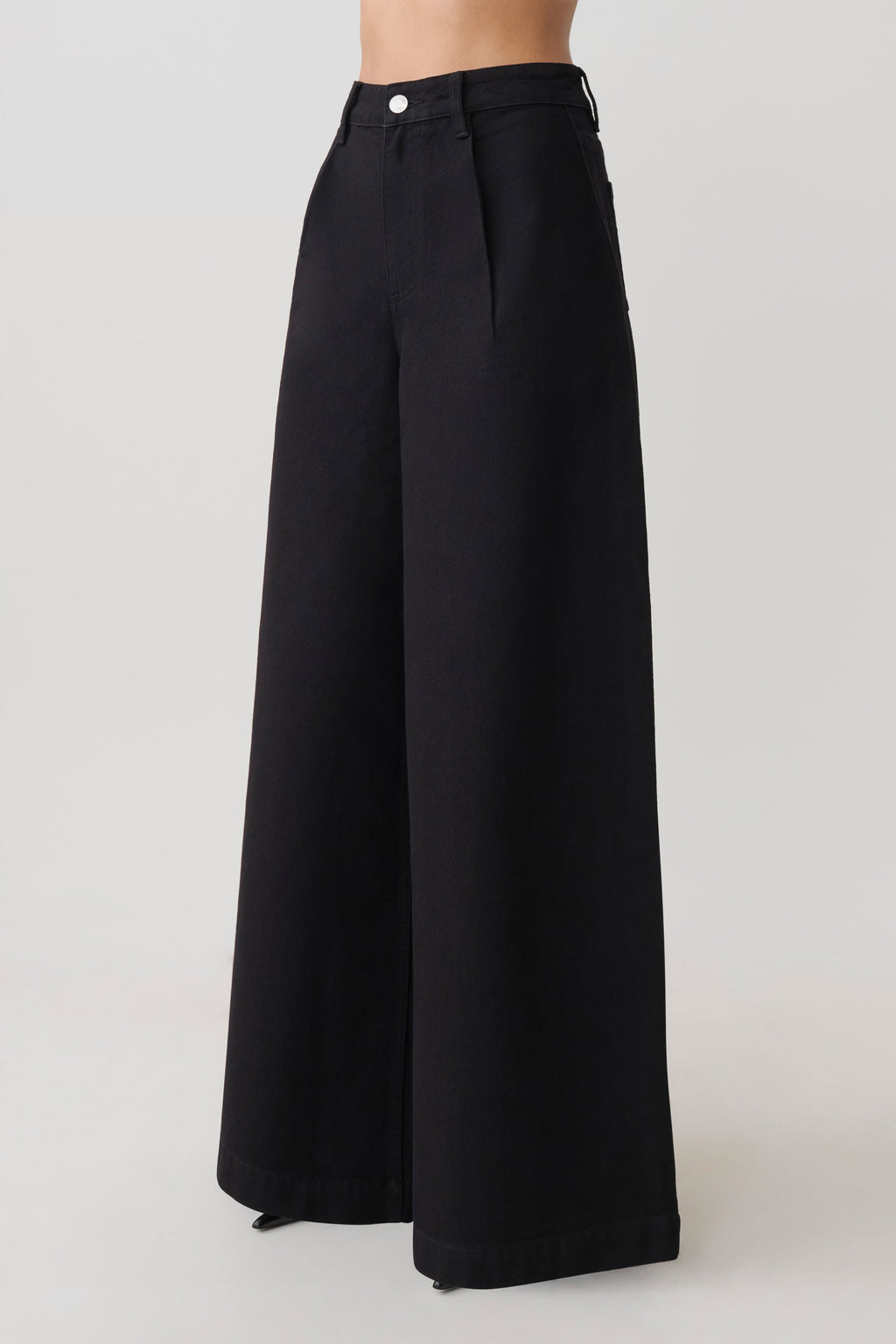 Bobby Oversized Jean With Front Pleat - Black