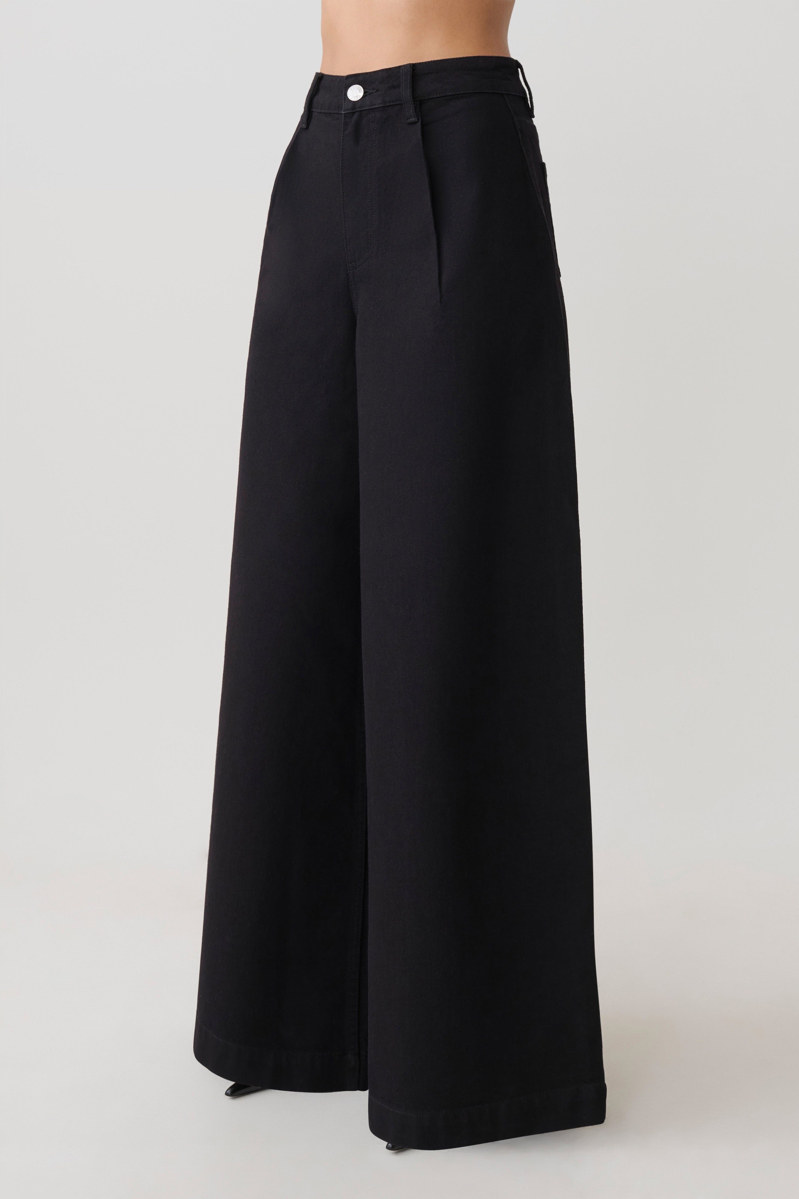 Bobby Oversized Jean With Front Pleat - Black